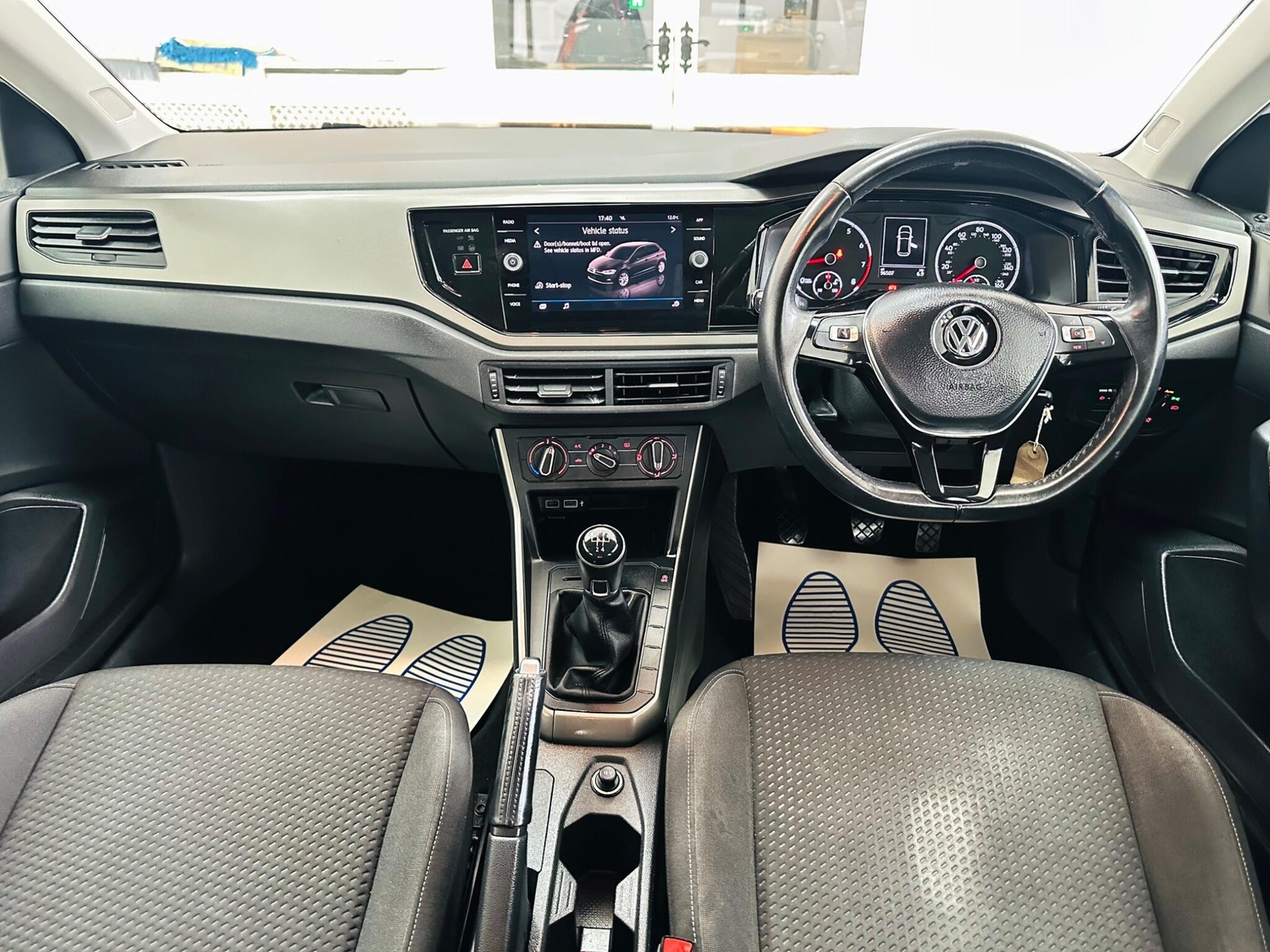 [ berth ]Volkswagen Polo