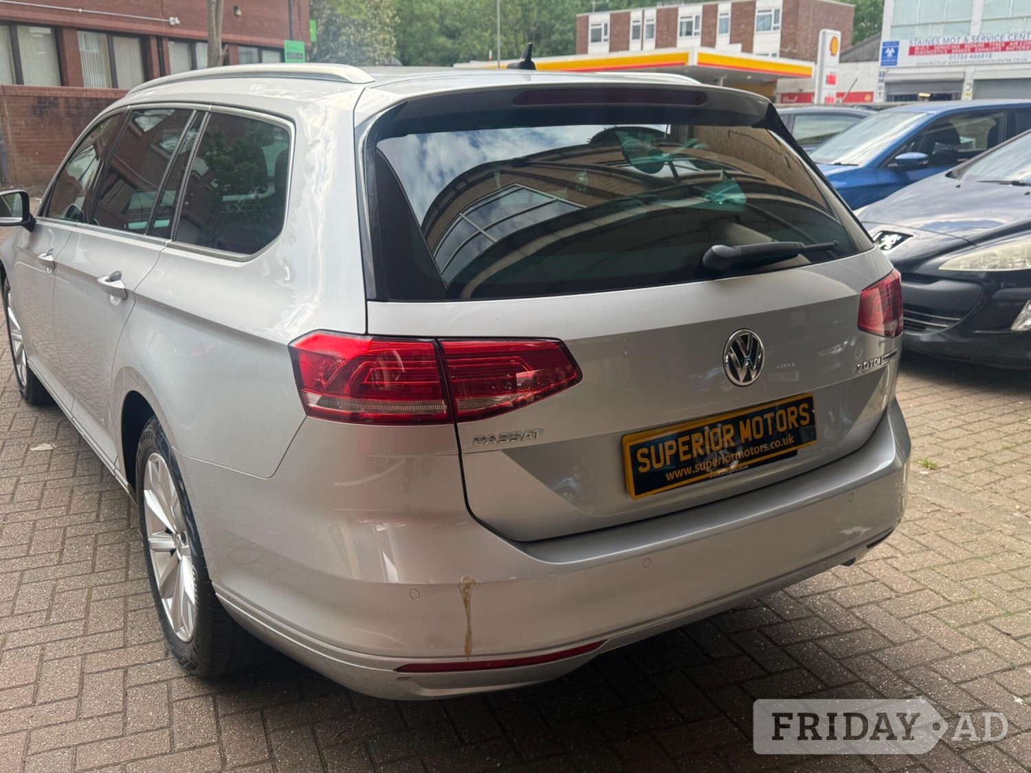 Volkswagen Passat 2015 - Cars in Staines