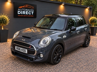 Mini Hatch 2016