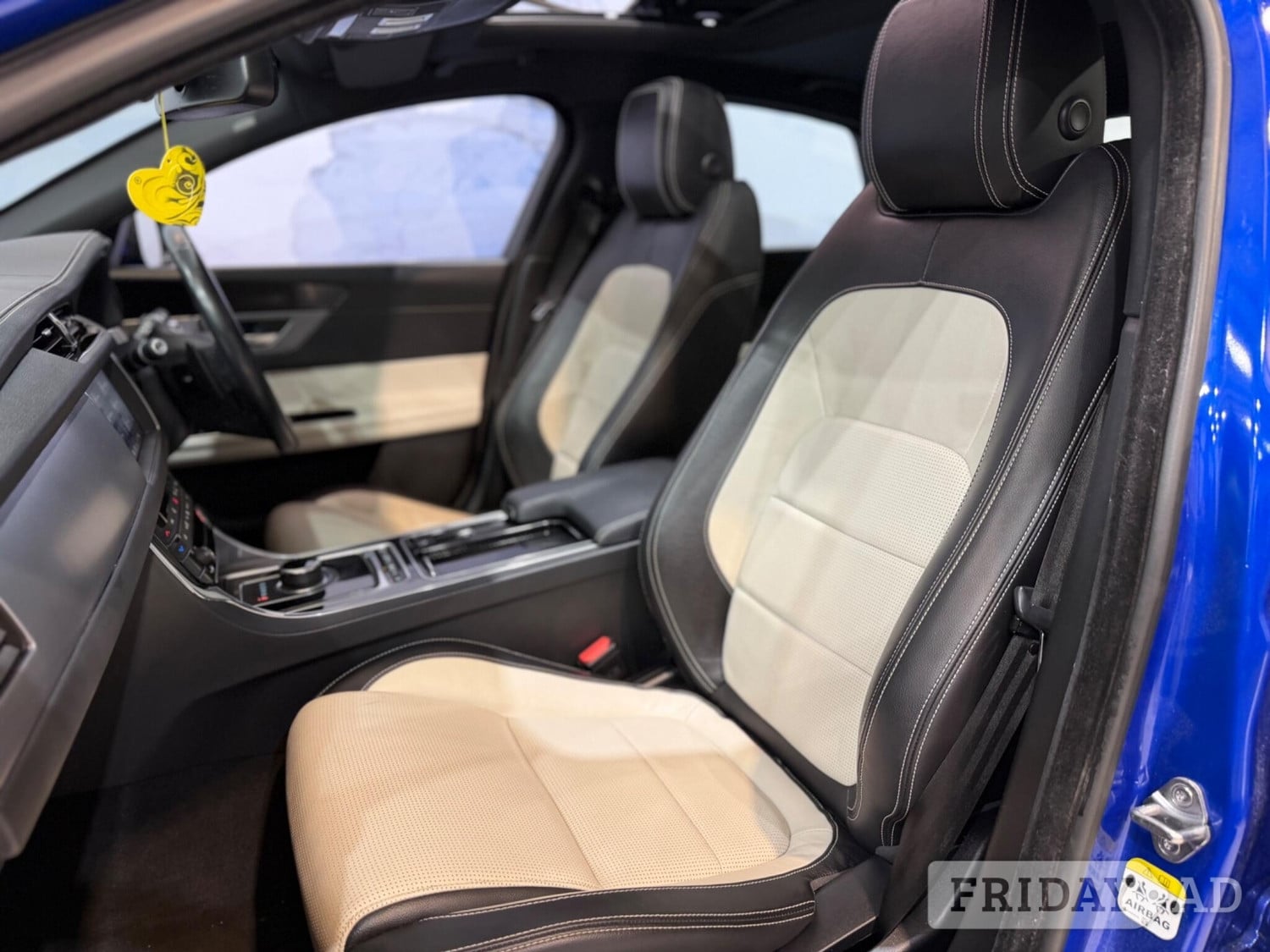 [ berth ]Jaguar XF