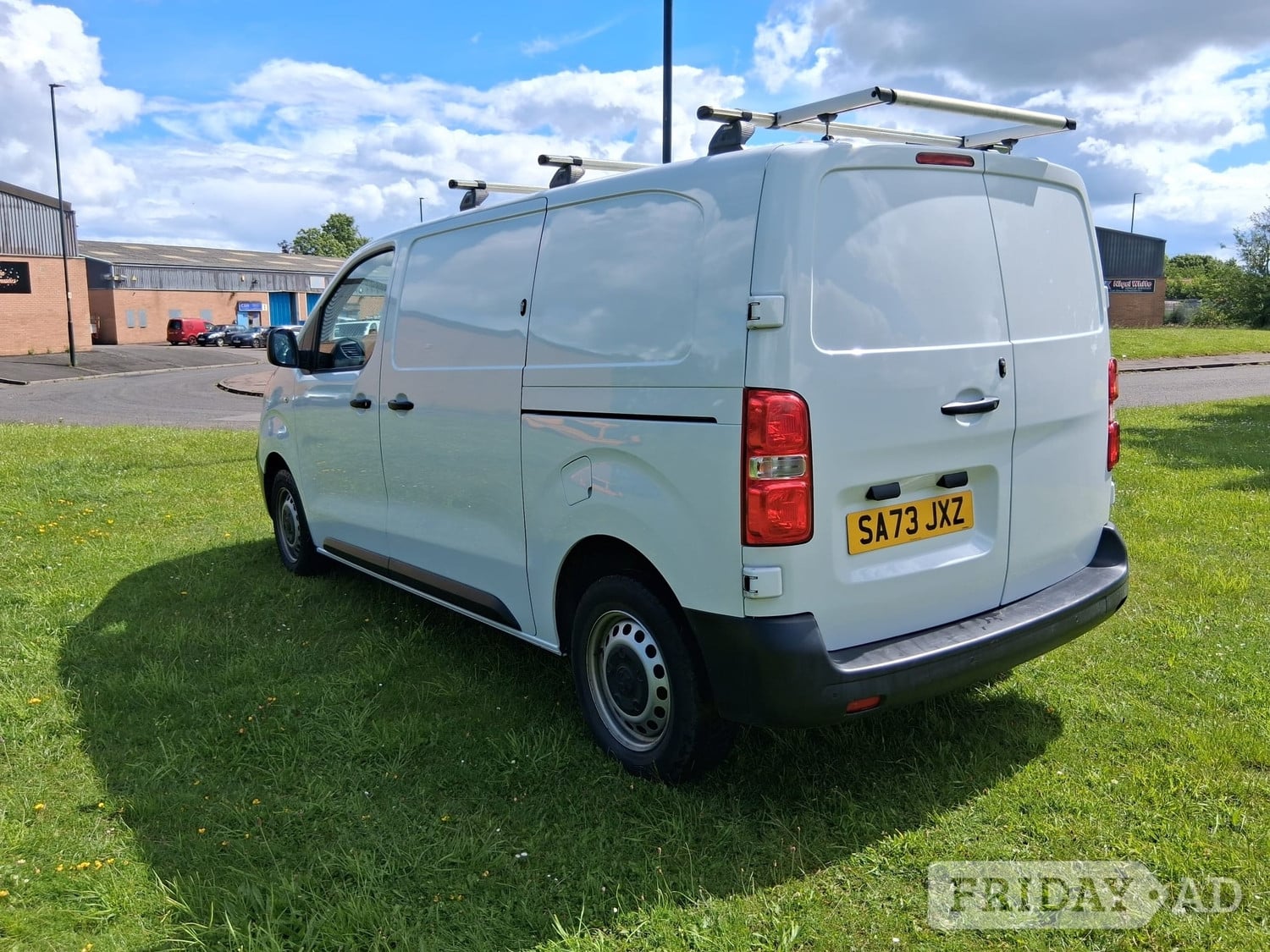 [ berth ]Vauxhall Vivaro
