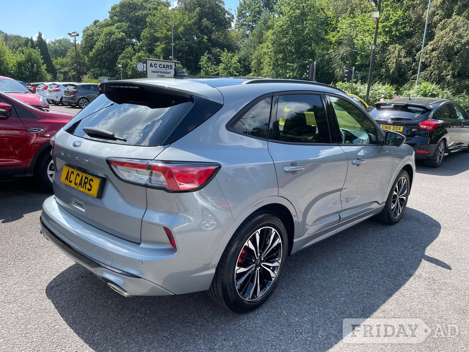 [ berth ]Ford Kuga