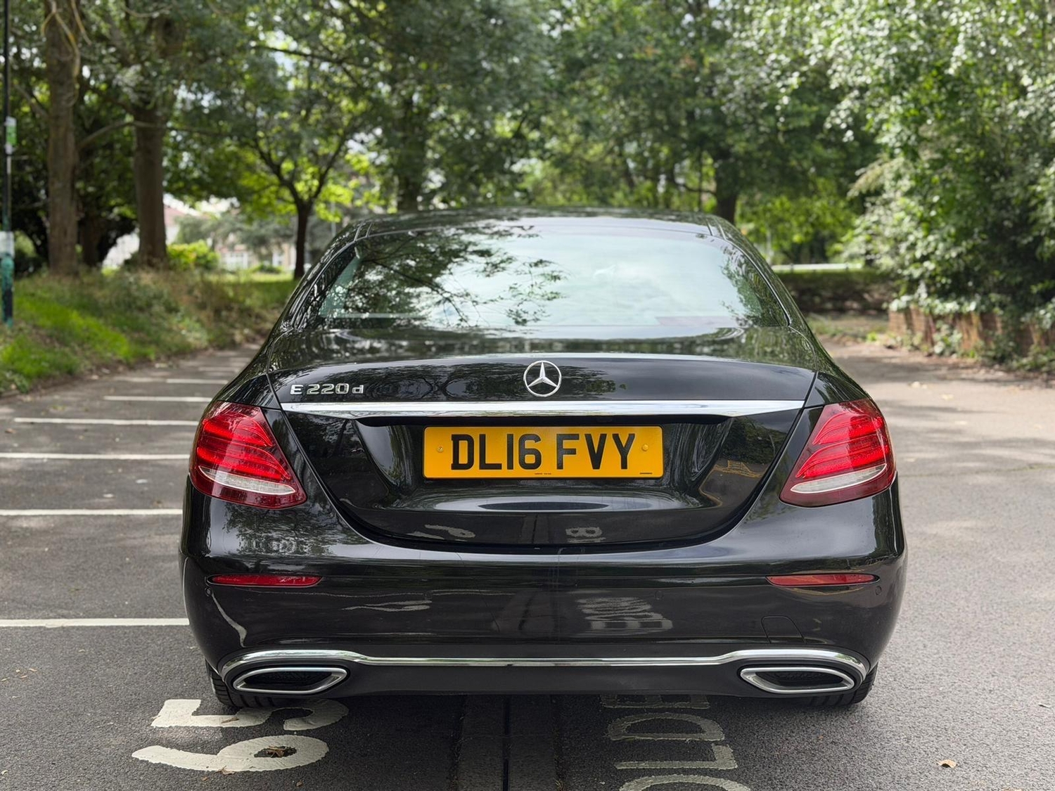 Mercedes-Benz E Class 2016 - Cars in Uxbridge