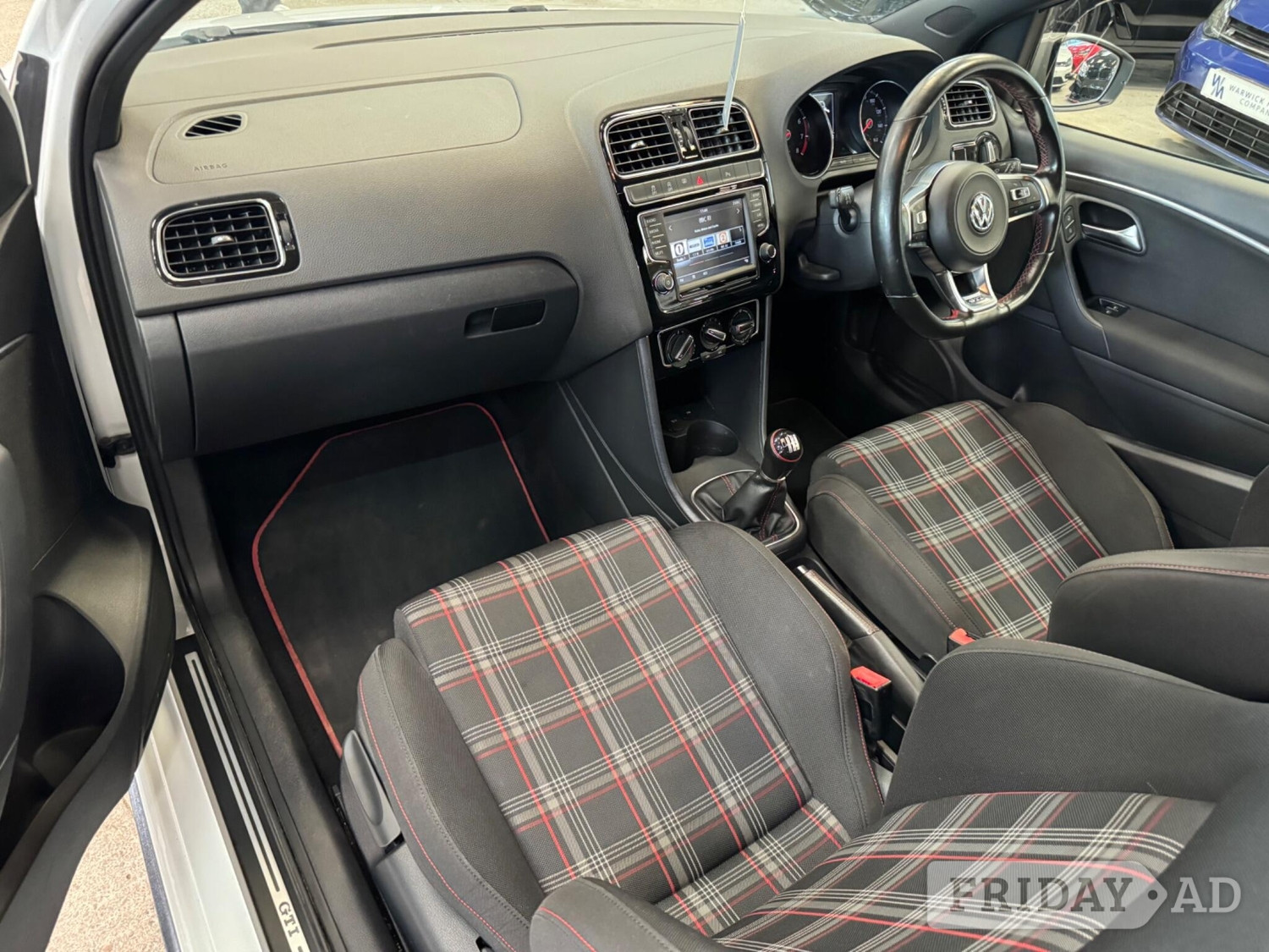 Volkswagen Polo 2017 - Cars in Warwick