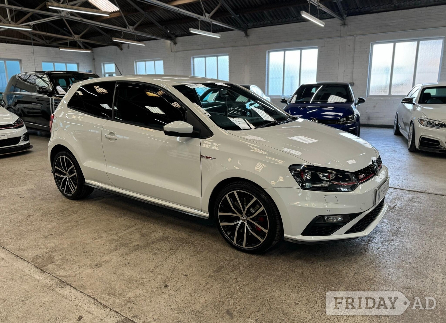 Volkswagen Polo 2017 - Cars