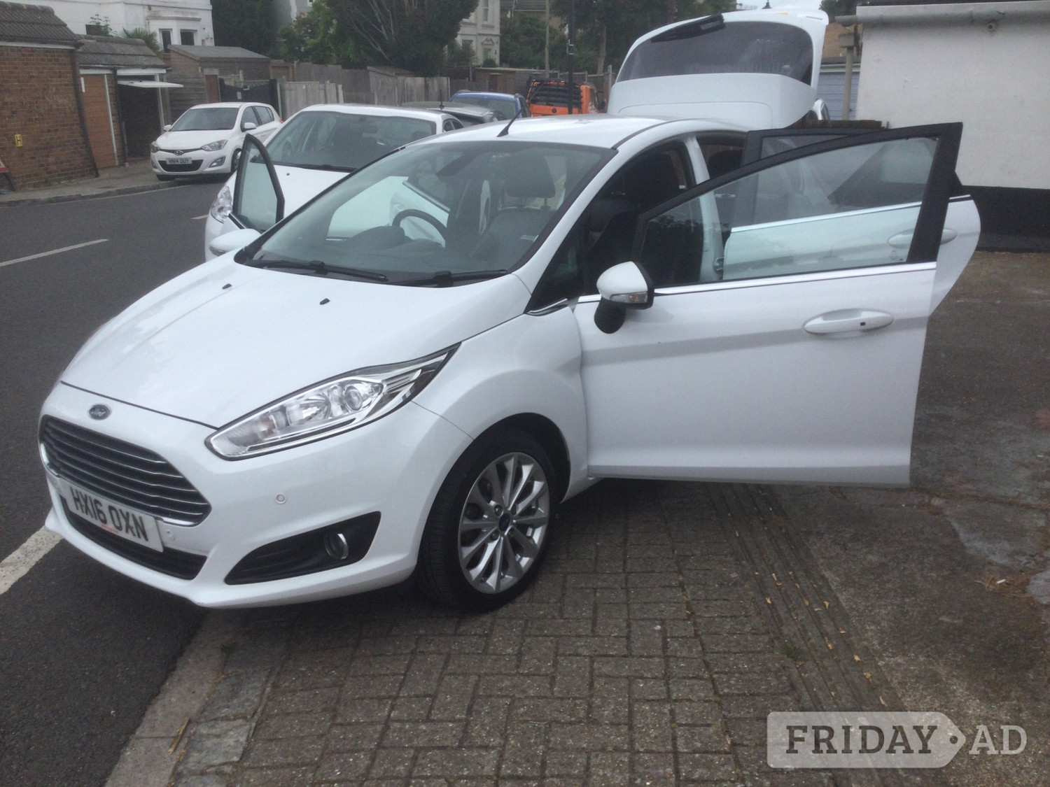 [ berth ]Ford Fiesta