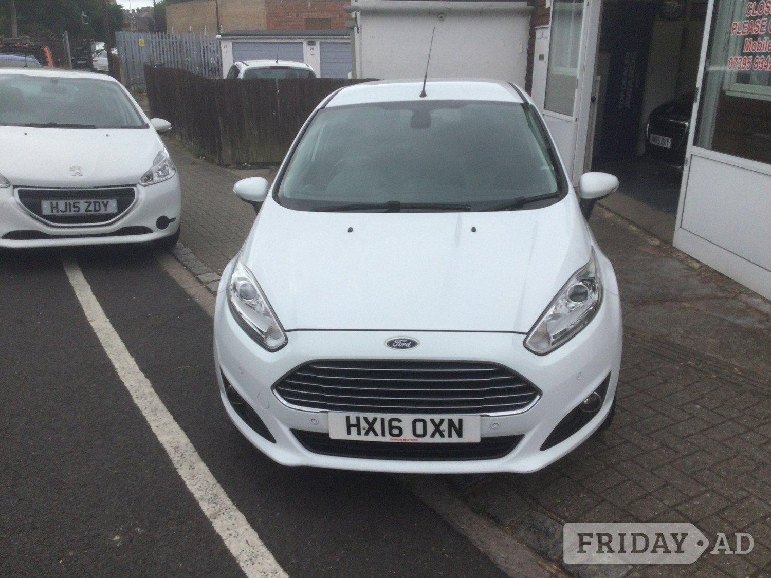 Ford Fiesta 2016 - Cars in Southsea