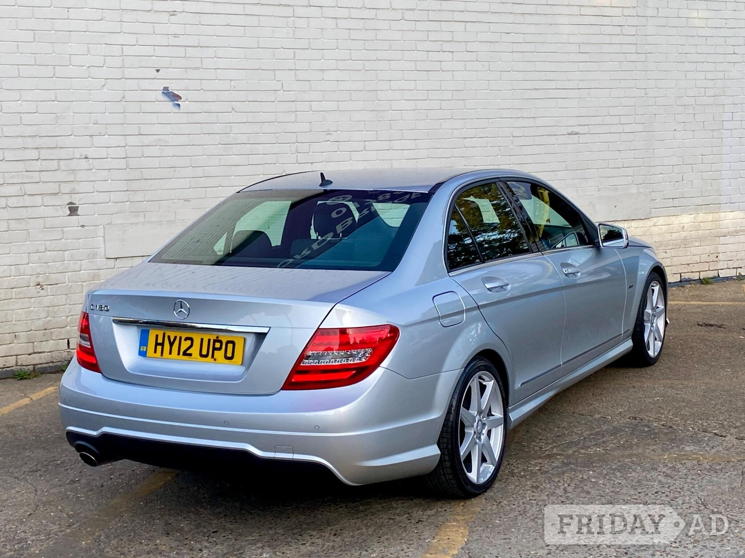 [ berth ]Mercedes-Benz C Class