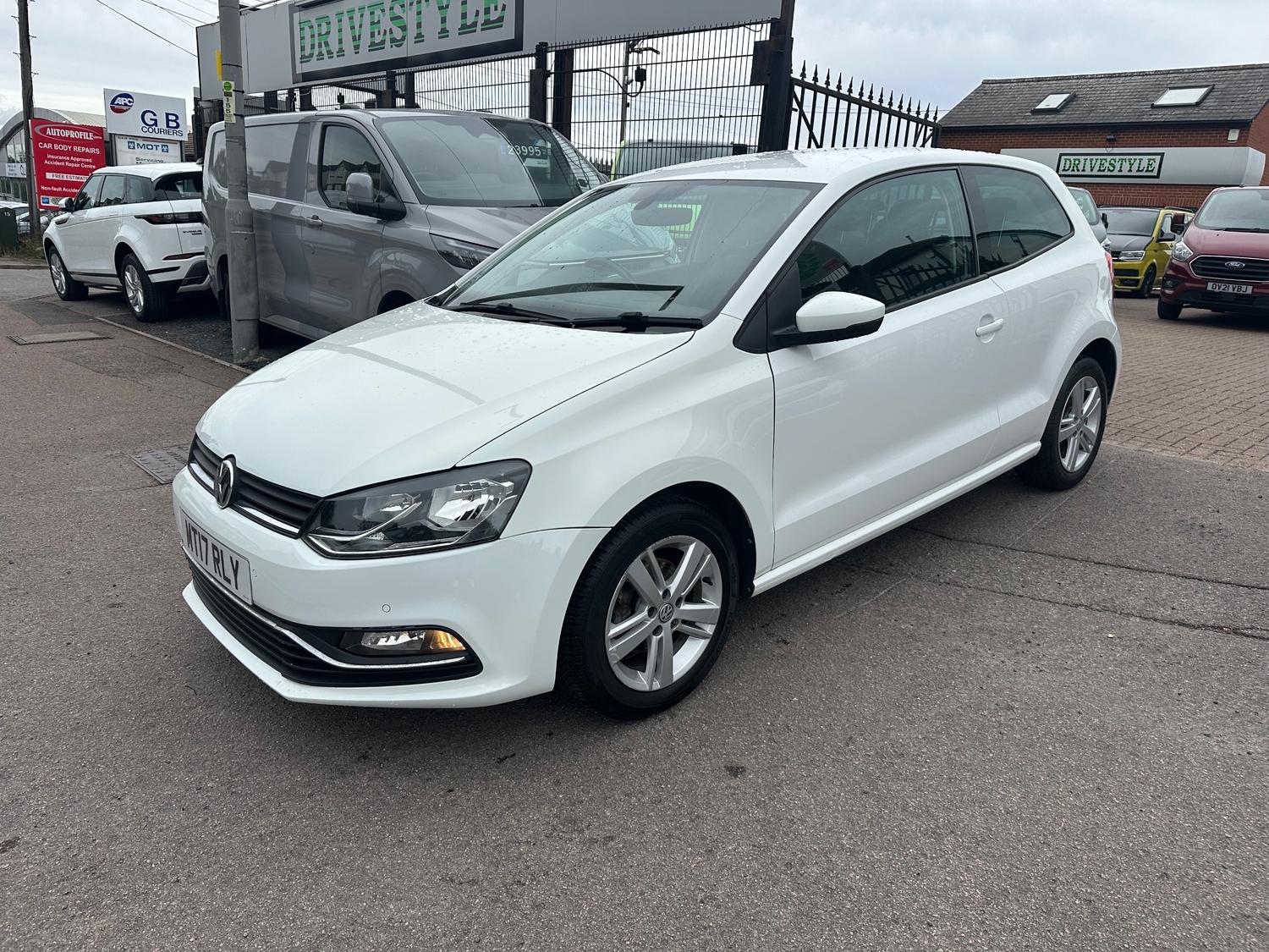 [ berth ]Volkswagen Polo