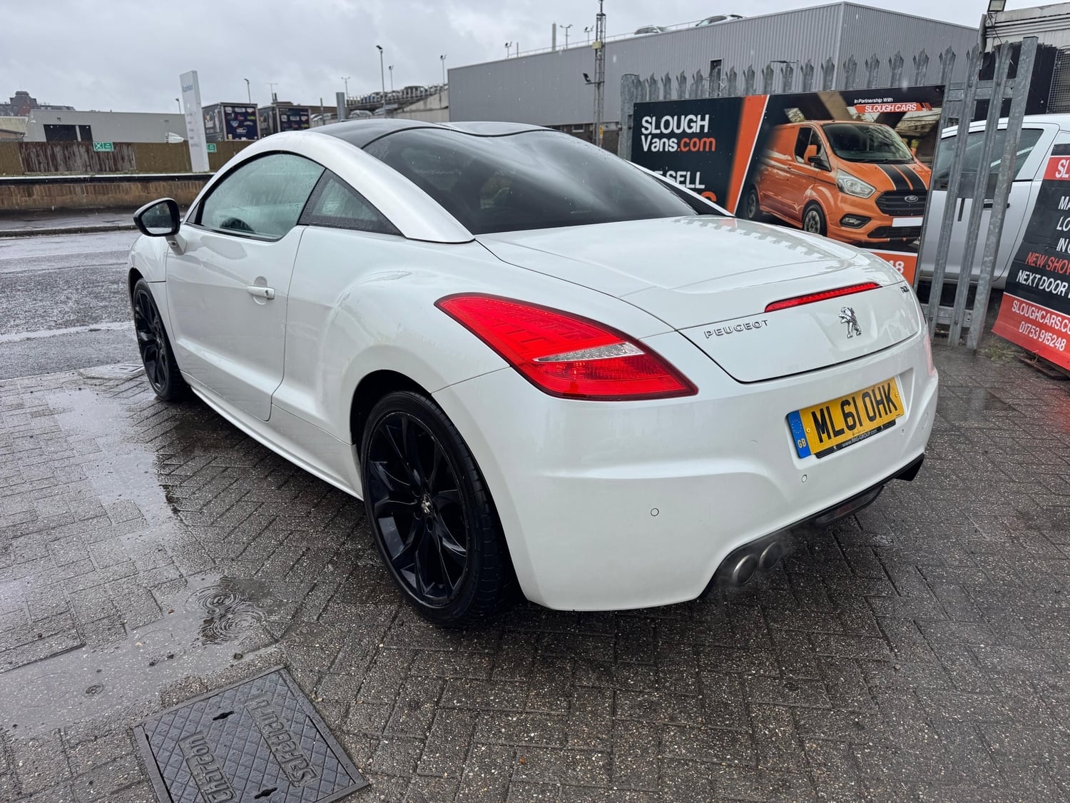 [ berth ]Peugeot RCZ