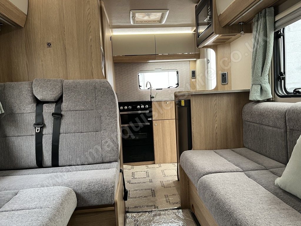 Auto-Trail Imala 615 Hi-Line 2021 for sale - Motorhomes & Caravans in Southampton