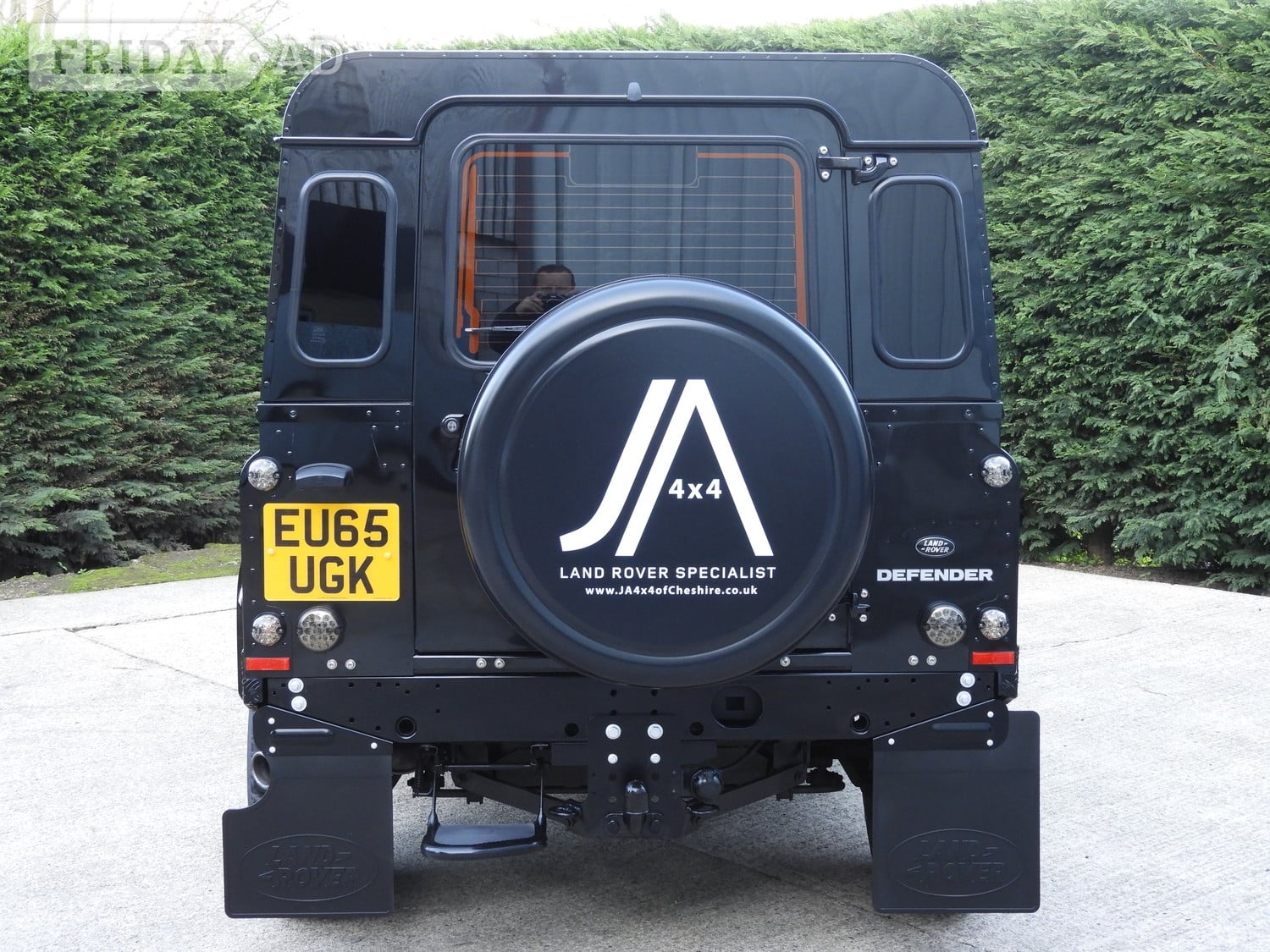 Land Rover Defender 90 2016 - Cars in Congleton