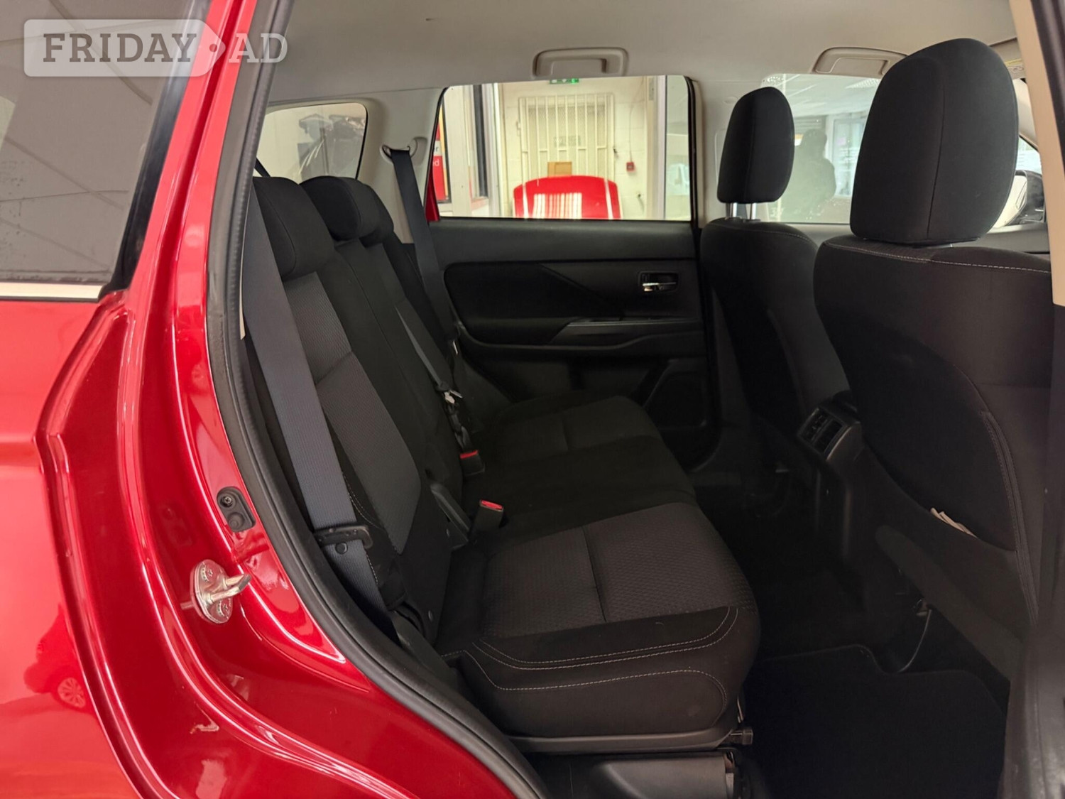 Mitsubishi Outlander 2019 - Cars
