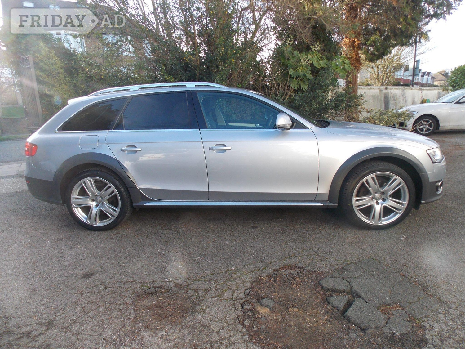 Audi A4 Allroad 2016 in Enfield