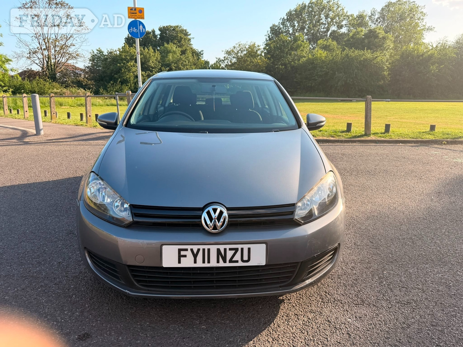 Volkswagen Golf 2011 - Cars