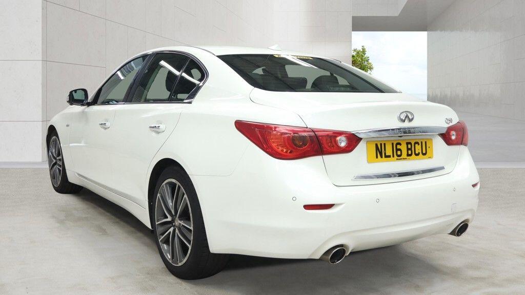 [ berth ]Infiniti Q50