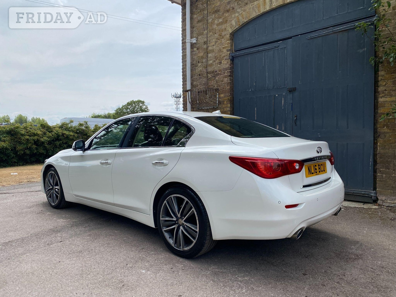 Infiniti Q50 2016 - Cars in Uxbridge
