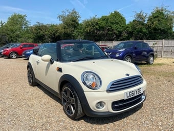 Mini Convertible 2011