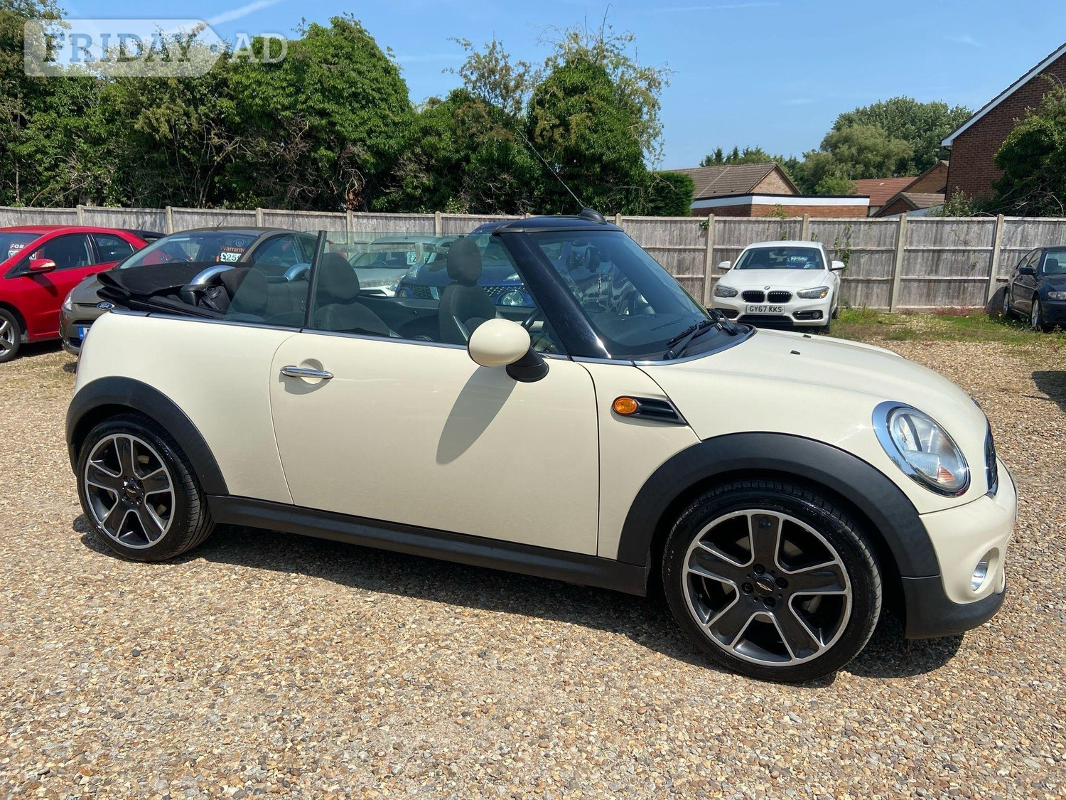 Mini Convertible 2011 - Cars in Buckingham