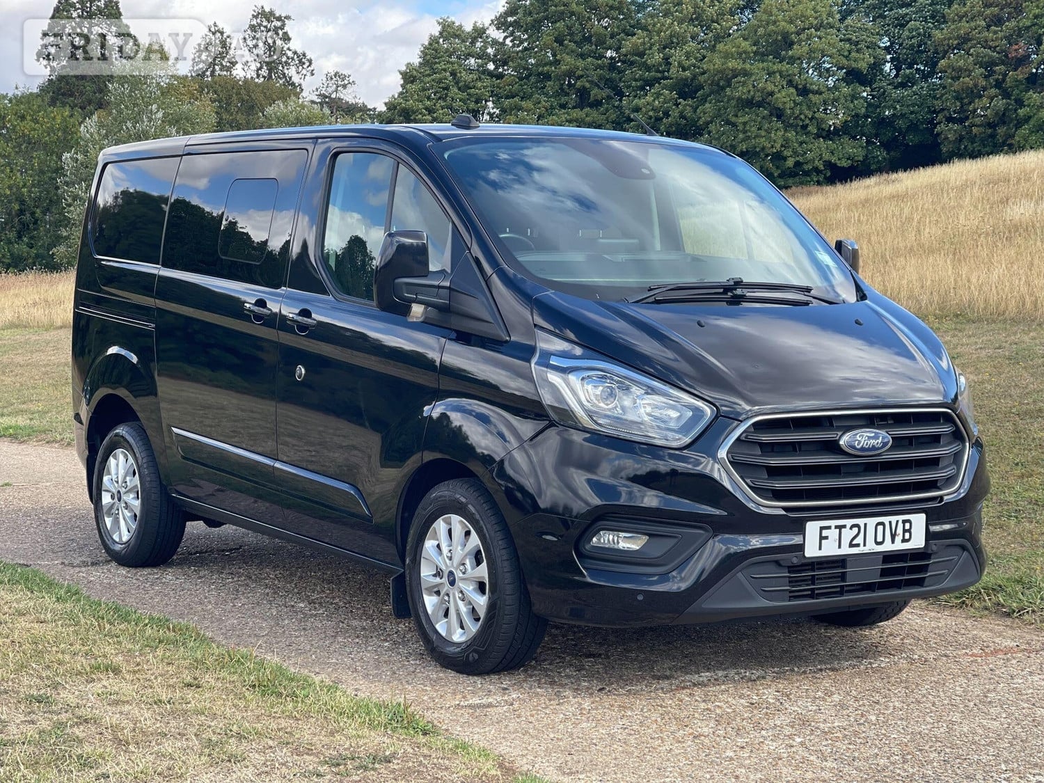 [ berth ]Ford Transit Custom
