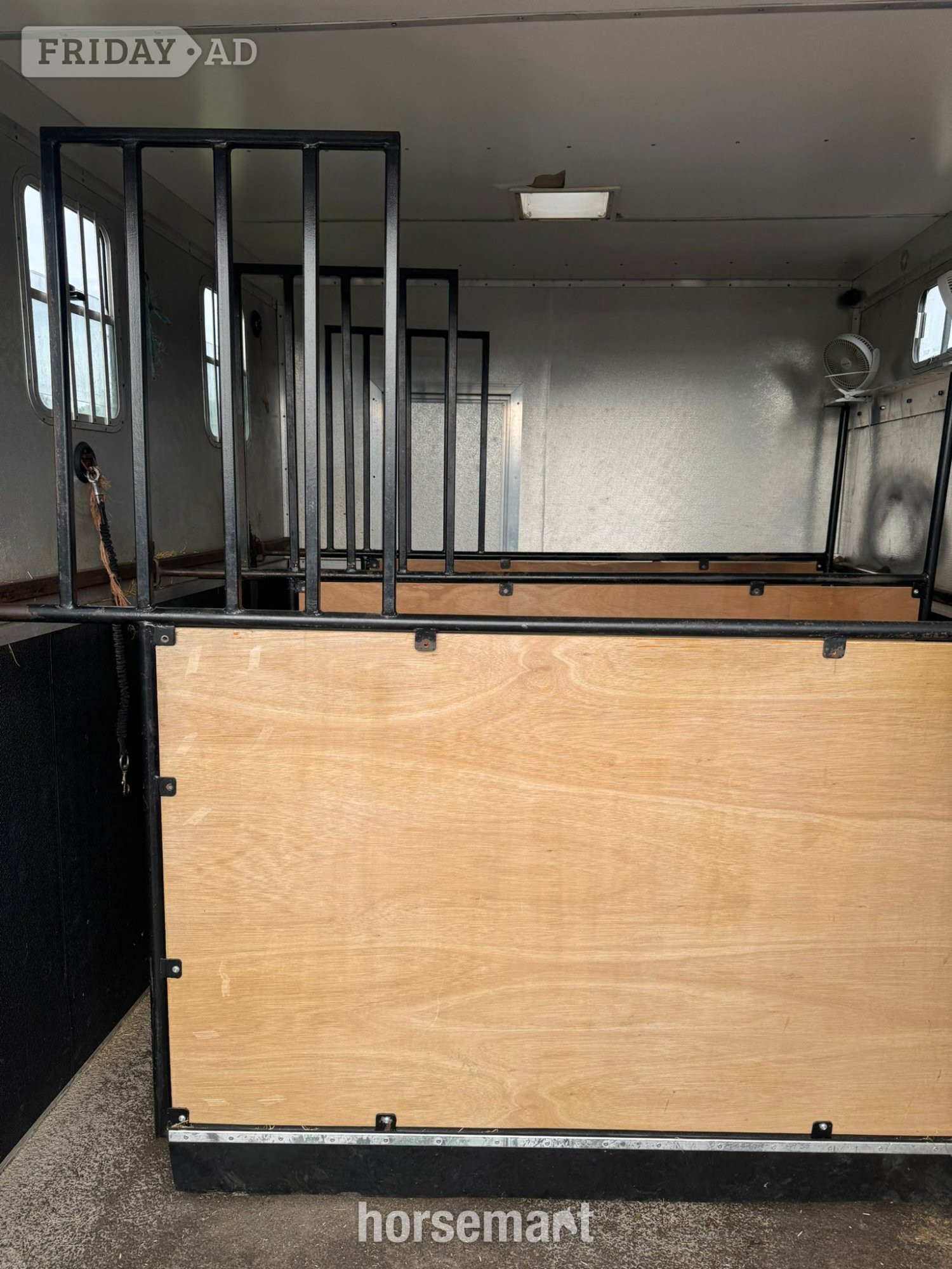 [ berth ]Pride Horseboxes 