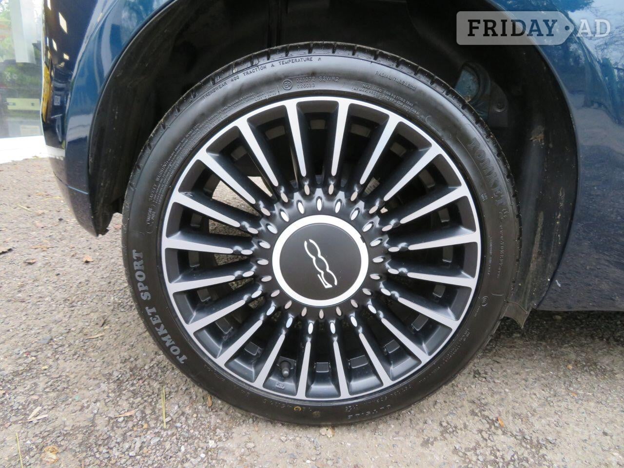Fiat 500 Horsham