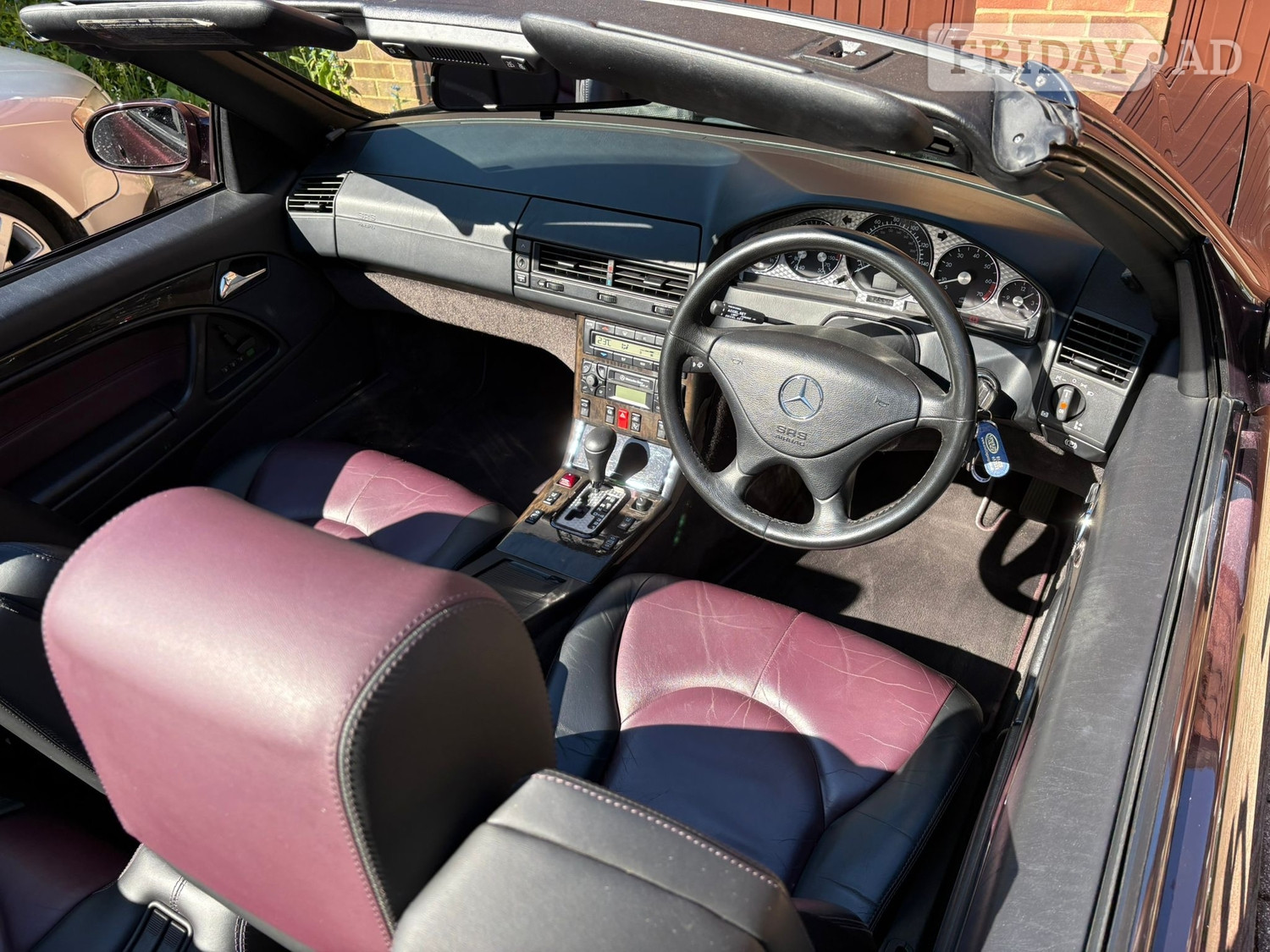 Mercedes-Benz SL 2001 - Cars in Reigate