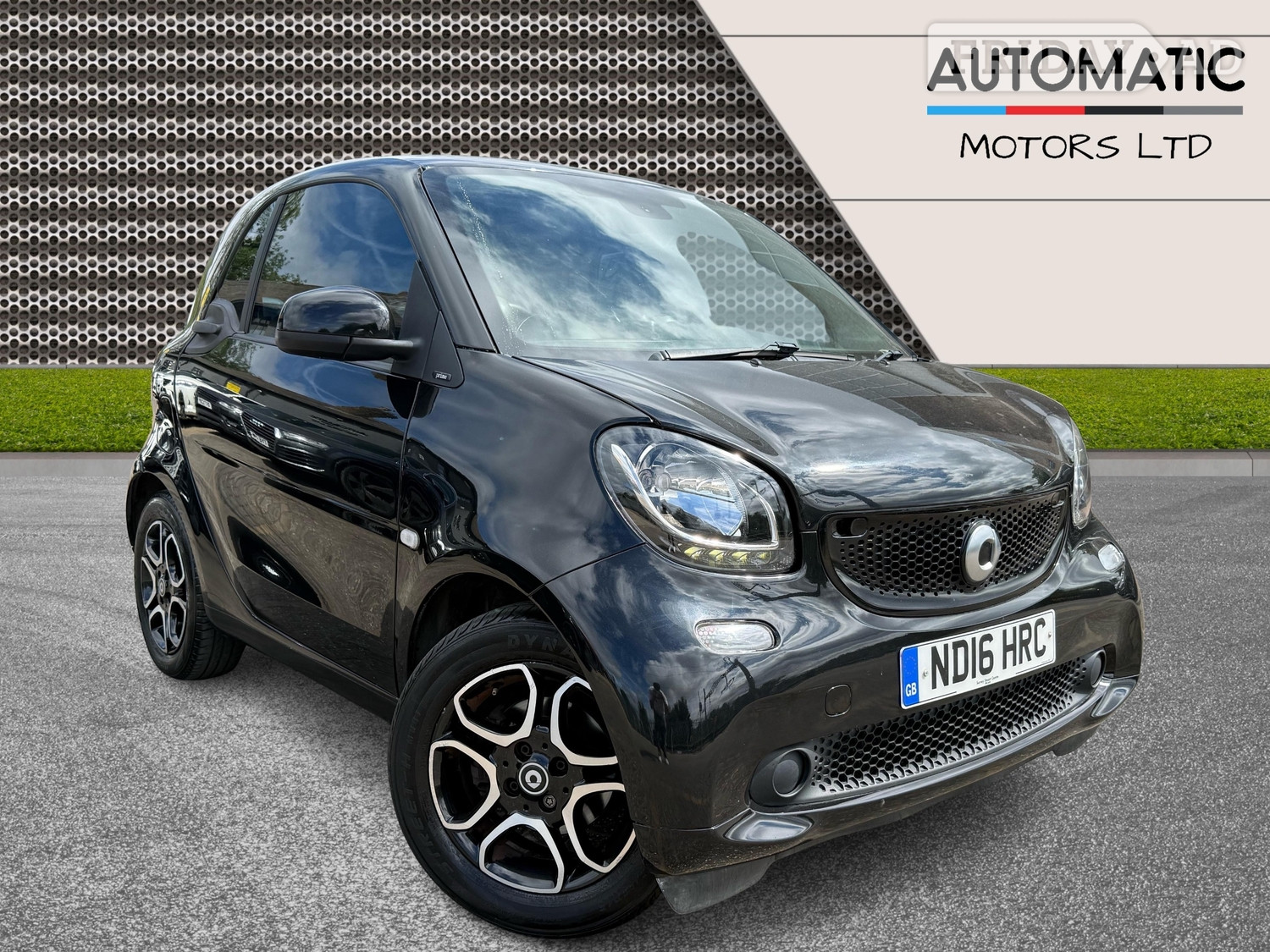Smart ForTwo 2016 in Hillingdon