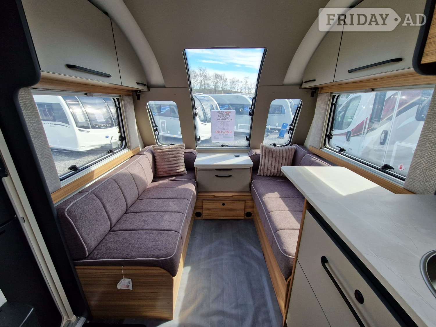 [4 berth ]Bailey Phoenix Black 440
