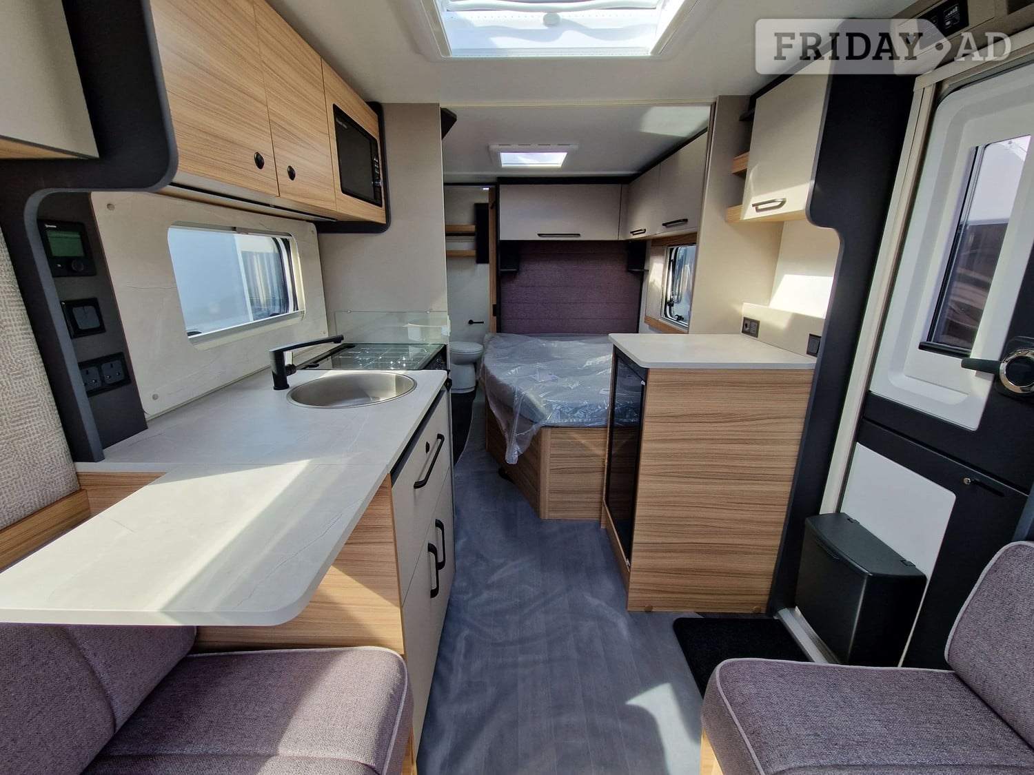Bailey Phoenix Black 440 2026 - Motorhomes & Caravans