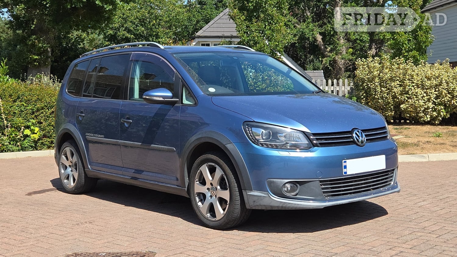 Volkswagen Touran 2014 in St. Leonards-On-Sea