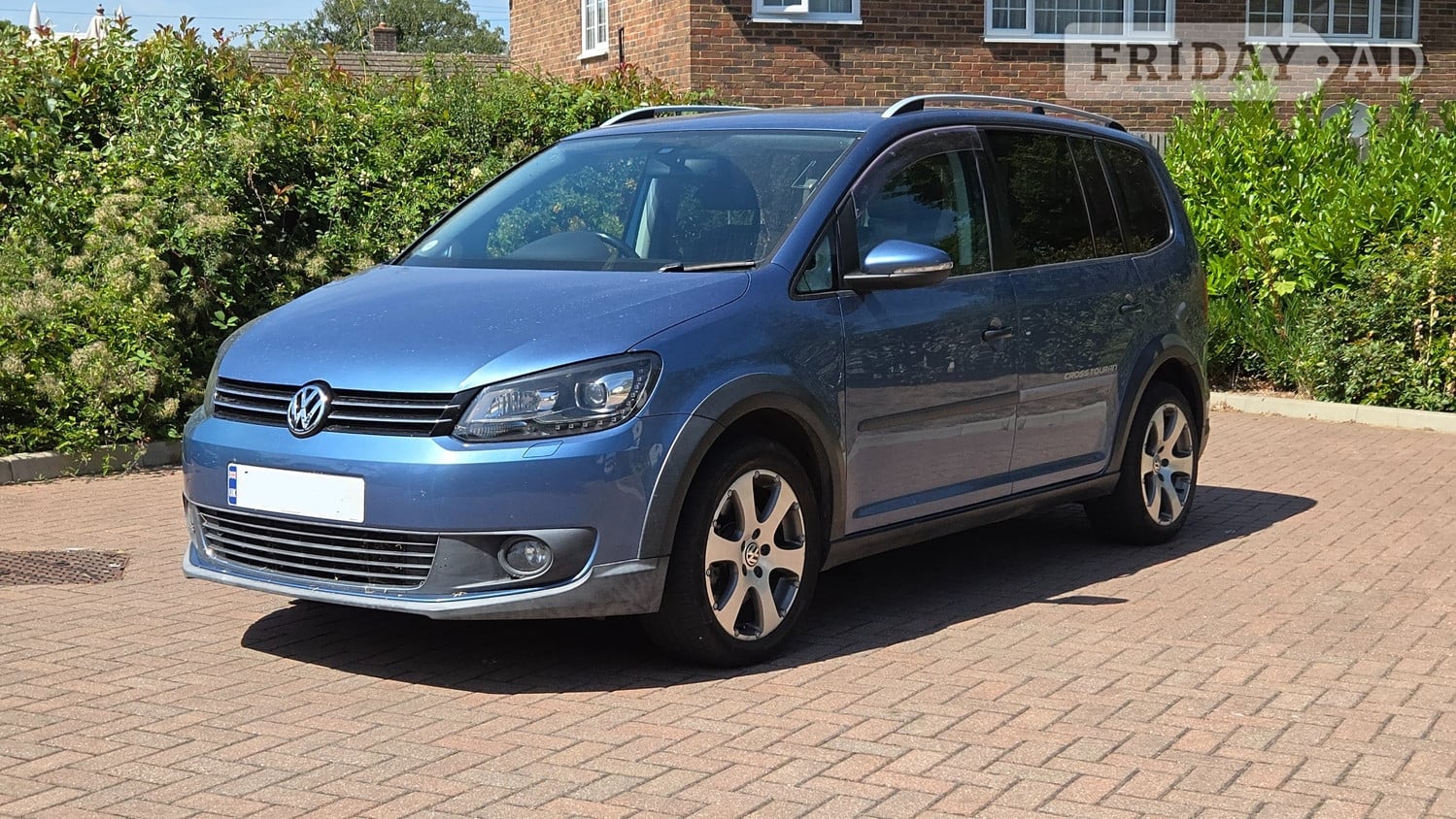 Volkswagen Touran 2014 - Cars in St. Leonards-On-Sea