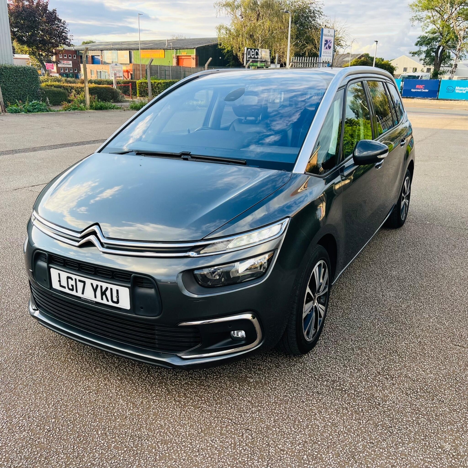 Citroen Grand C4 Picasso 2017 - Cars