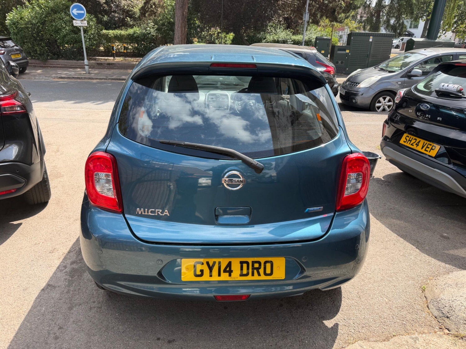 Nissan Micra 2014 - Cars in Sutton