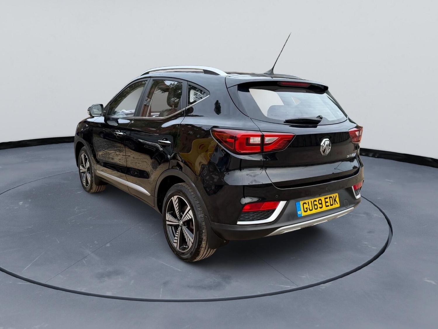 MG ZS 2019 - Cars in Ealing