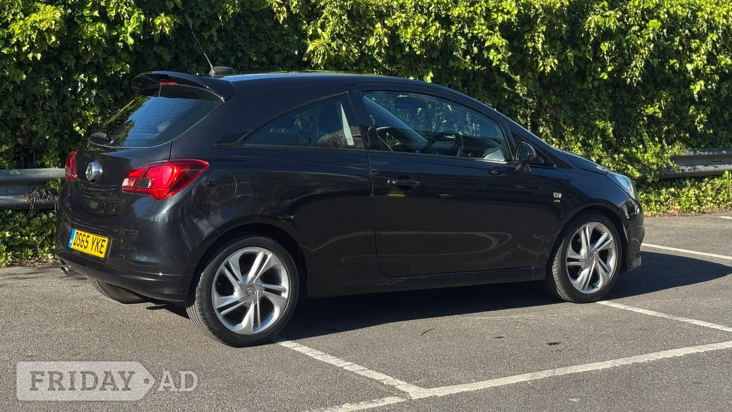 Vauxhall Corsa 2015 - Cars in Ealing