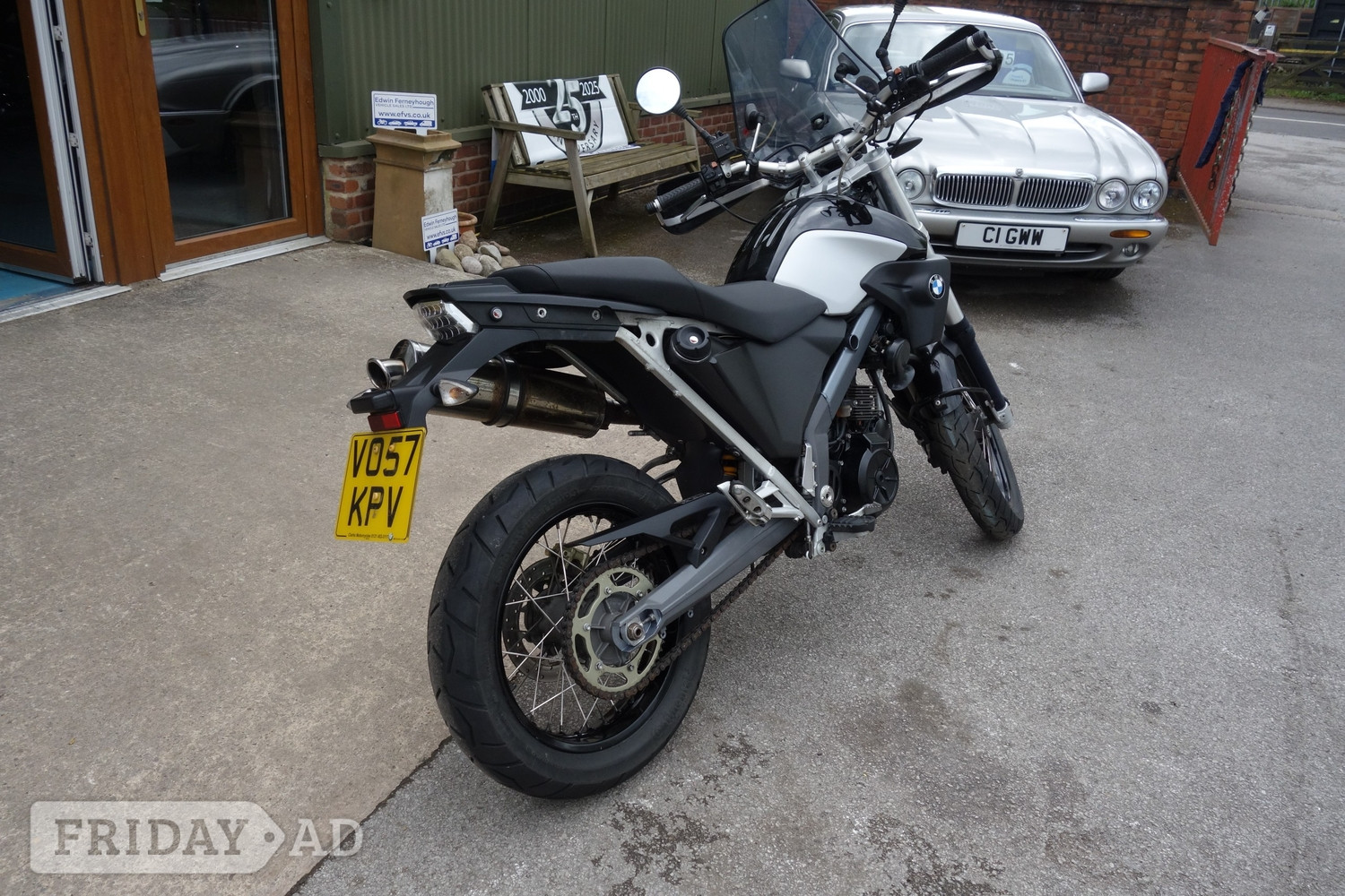[ berth ]BMW G650