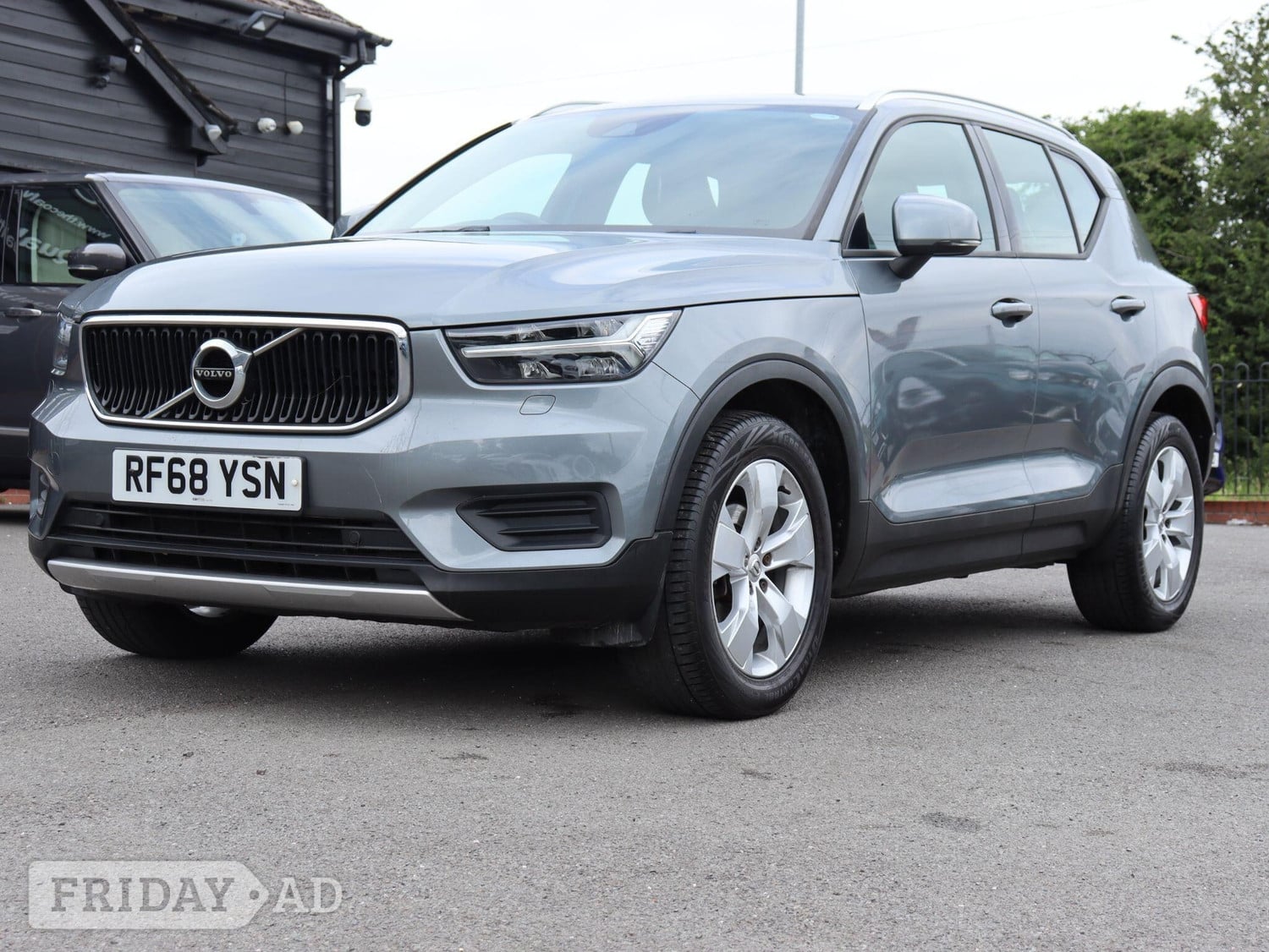 Volvo XC40 2019 - Cars in Coalville