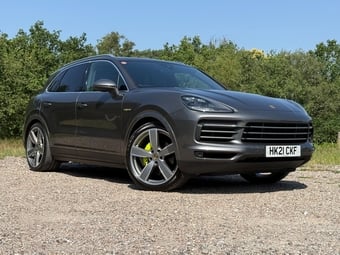 Porsche Cayenne 2021