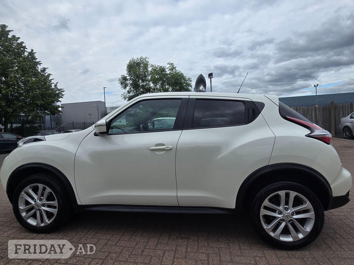 Nissan Juke 2015 - Cars in Camberley