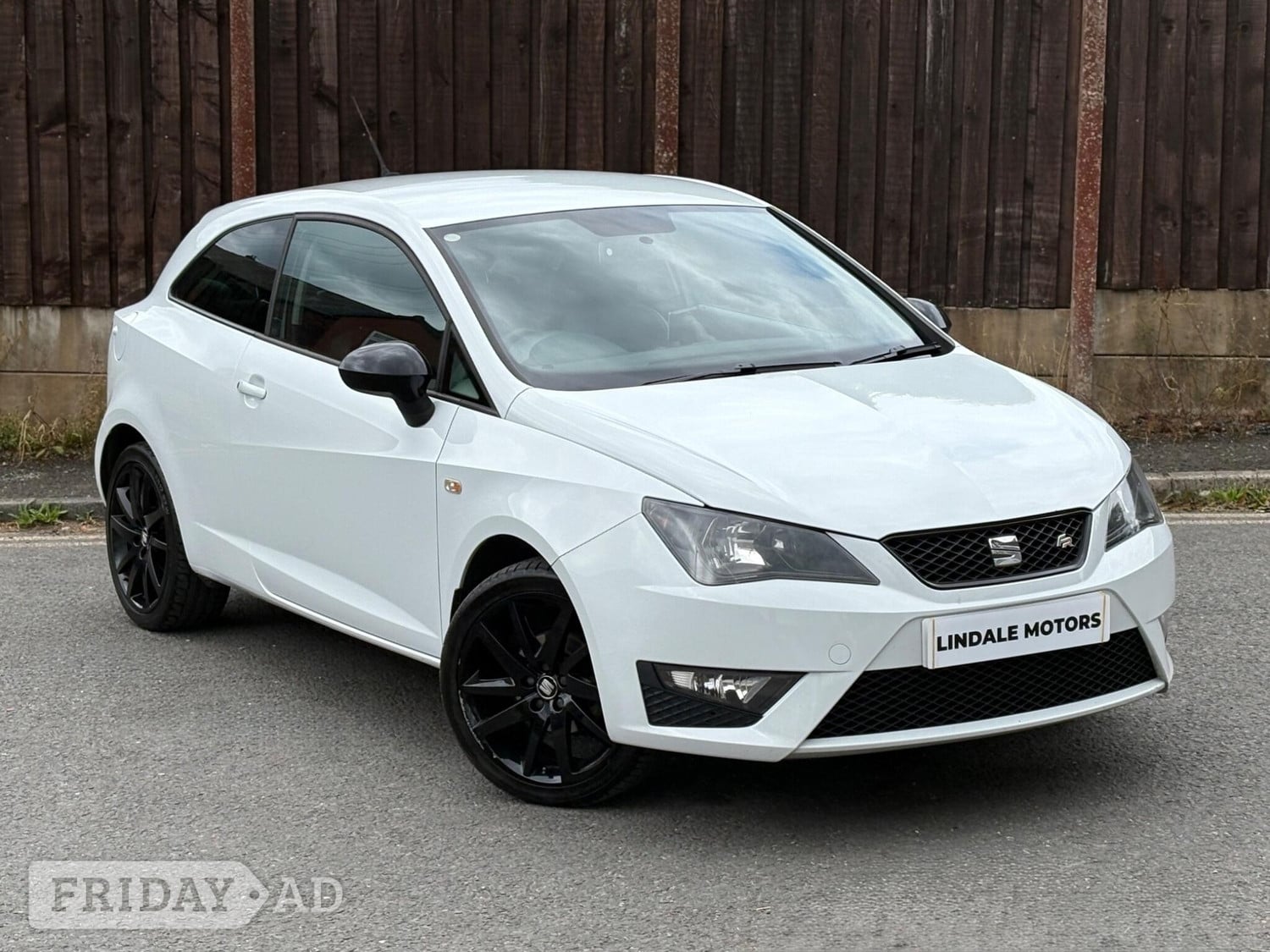 SEAT Ibiza 2015 in Oldham