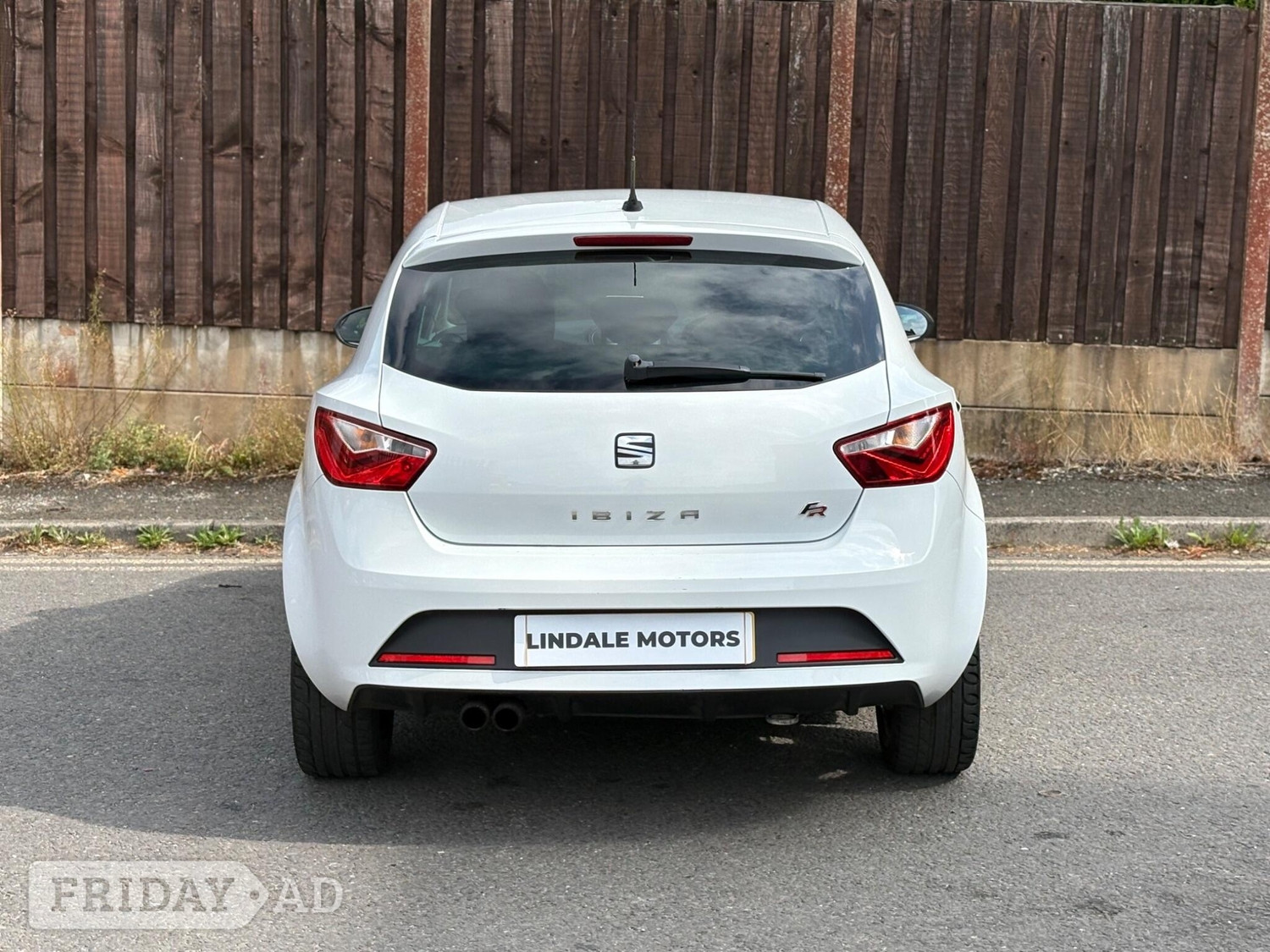 [ berth ]SEAT Ibiza