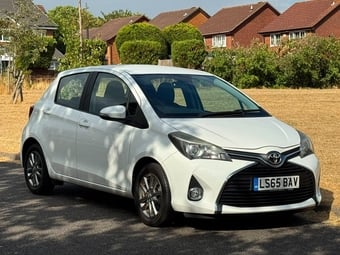 Toyota Yaris 2015