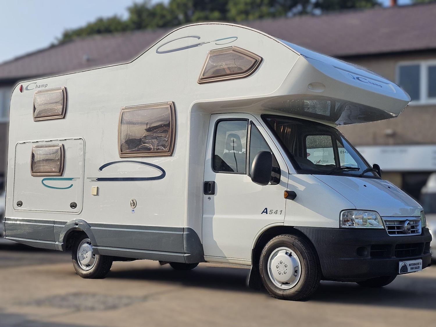 Lunar Champ A541 Coachbuilt 4 Berth Motorhome - Fiat Ducato - LOW MILES -4 BELTS Halifax