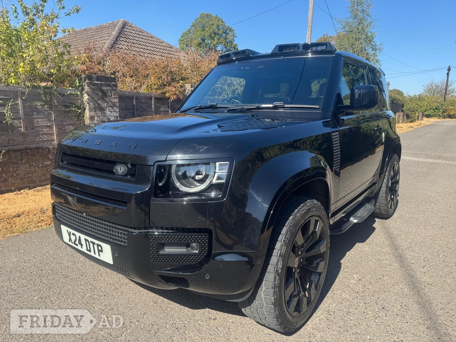 Land Rover Defender 90 2024 in High Wycombe
