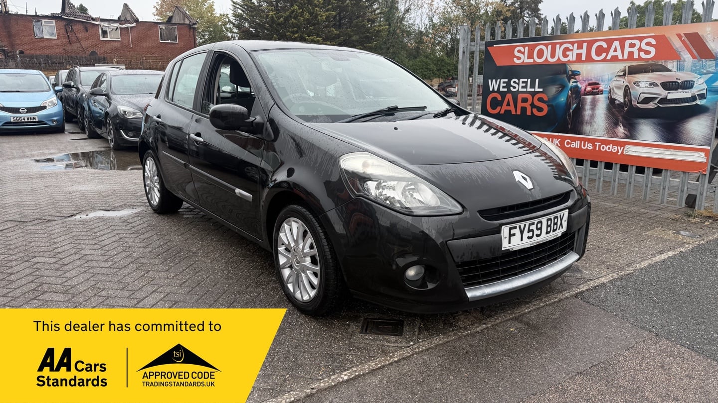 Renault Clio 2009 in Slough