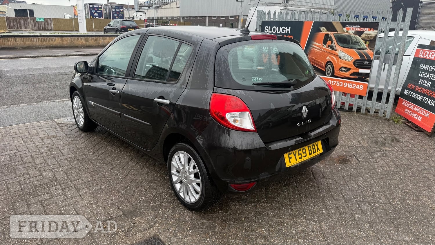 [ berth ]Renault Clio