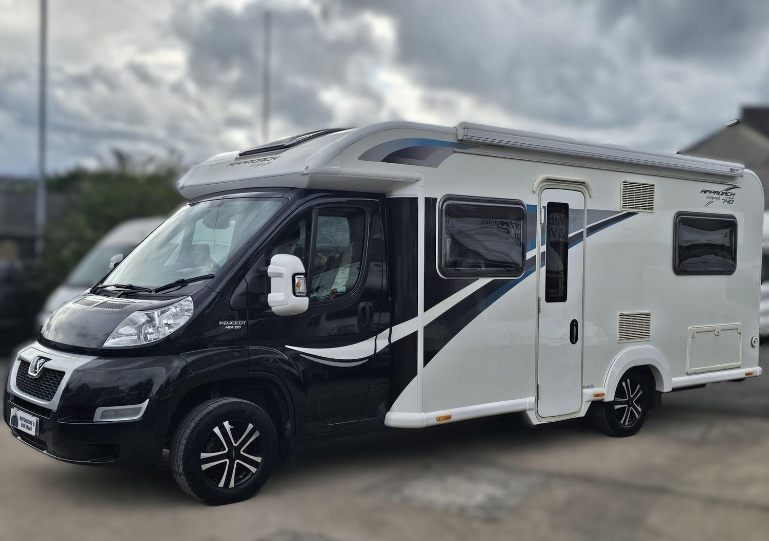 [4 berth ]Bailey Approach Autograph 740 Low Profile 4 Berth Coachbuilt Motorhome - Boxer