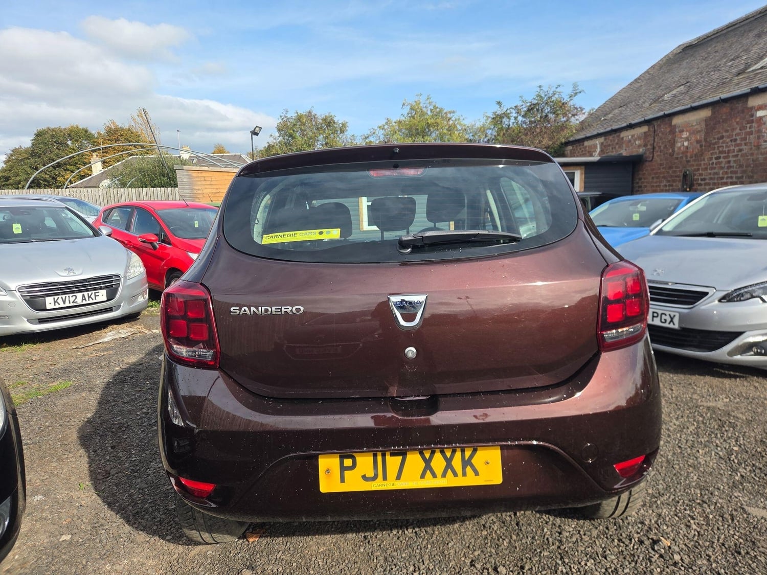 Dacia Sandero 2017 - Cars