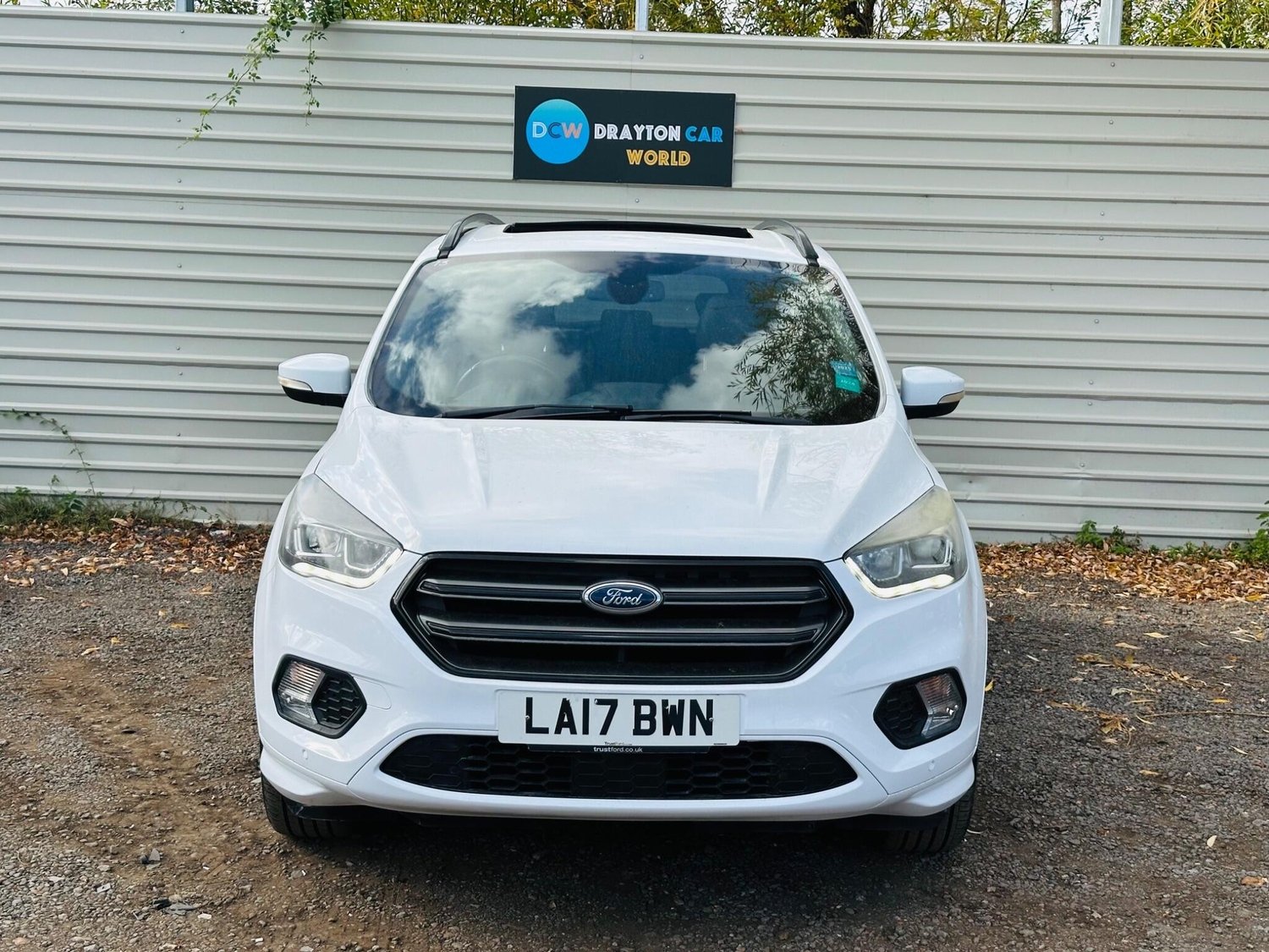 [ berth ]Ford Kuga